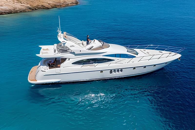 M/Y MANU – Azimut 68